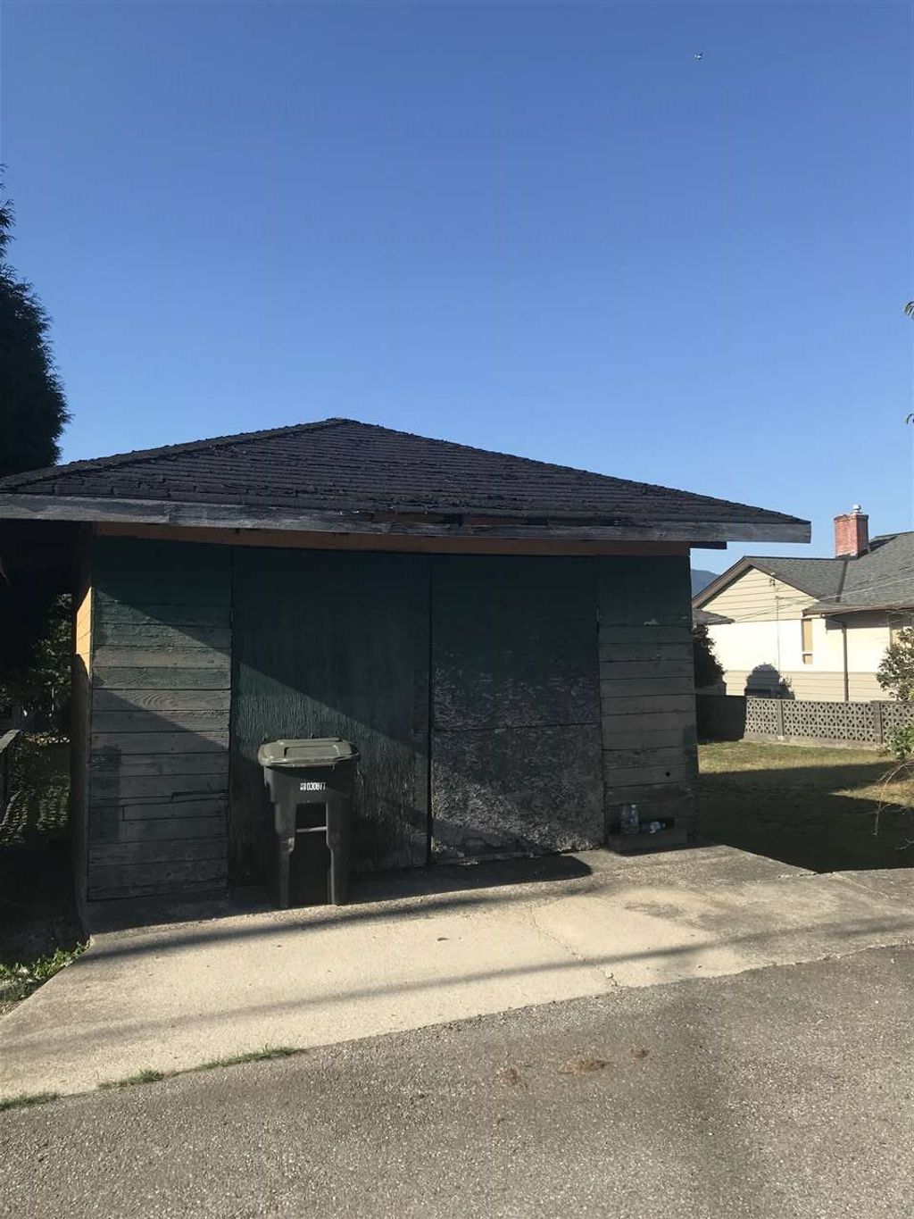 listing image 1102982256801733118