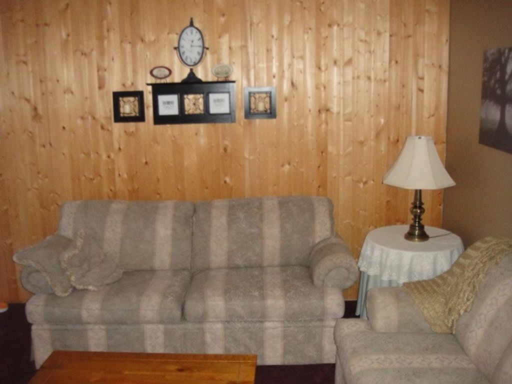 listing image 1100474283726252955