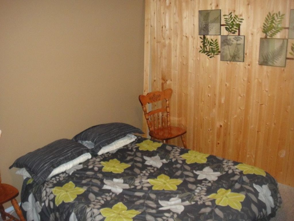 listing image 1108022222031688314