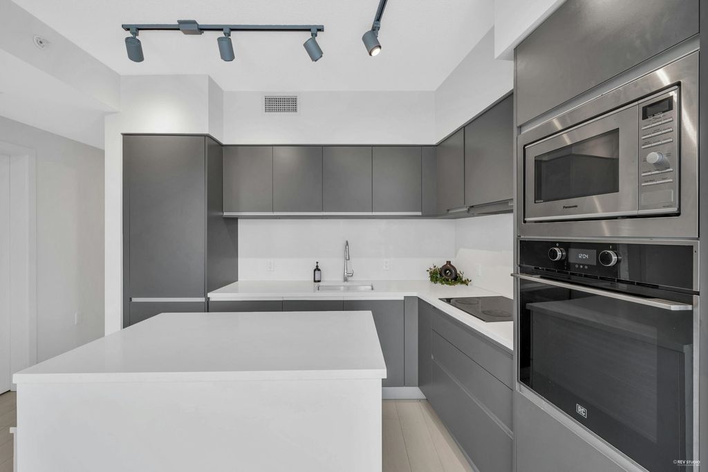 listing image 1103072505983779341