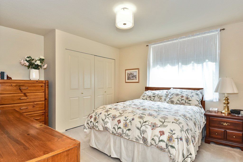 listing image 1103356173319264746