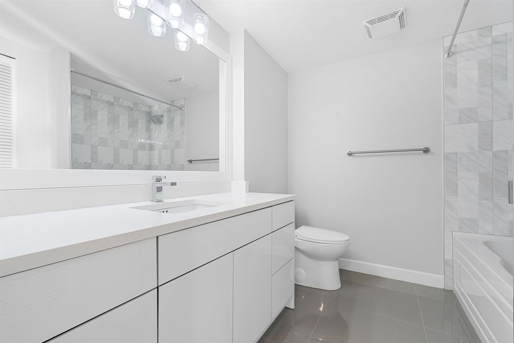 listing image 1108802470162712647