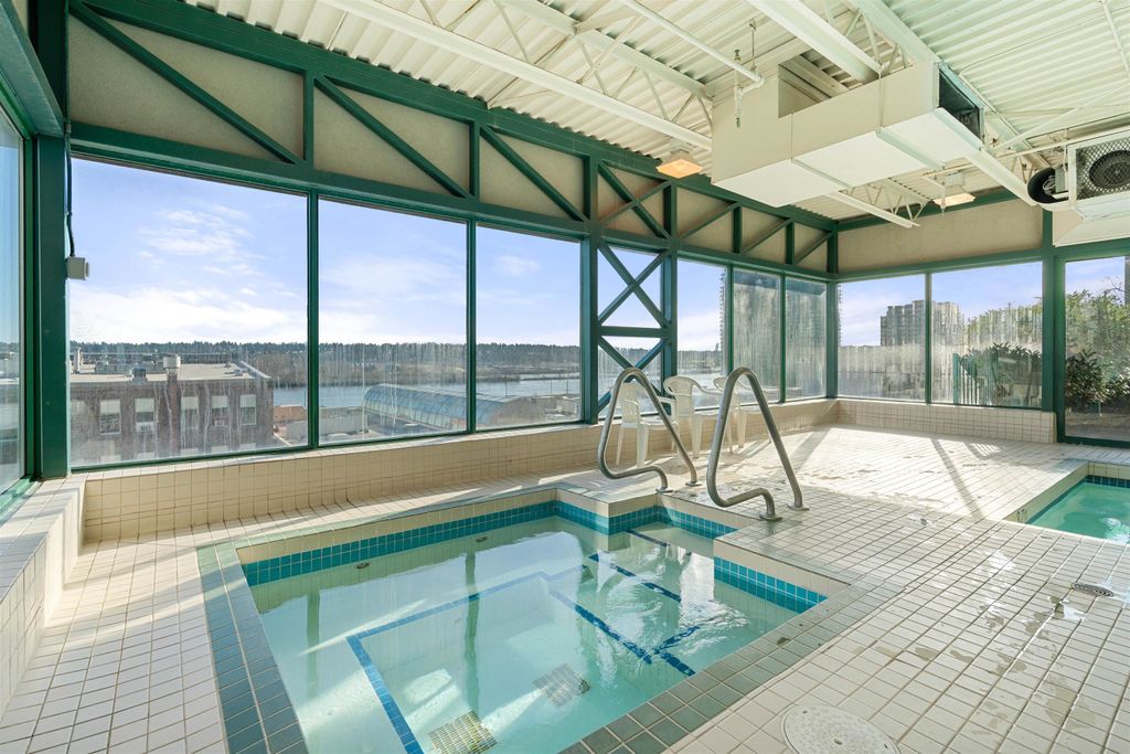 listing image 1104475993318195599
