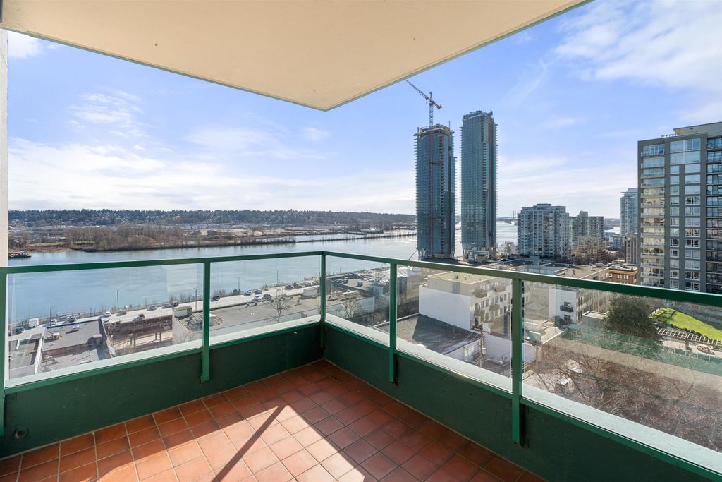 listing image 1103581628483813885