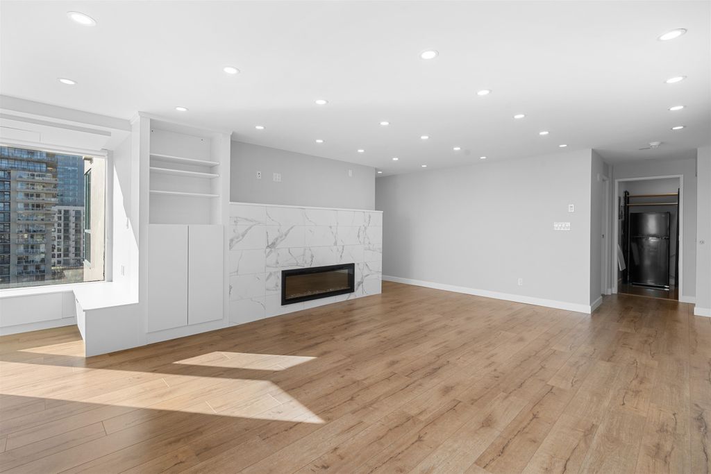 listing image 1107671970805536646