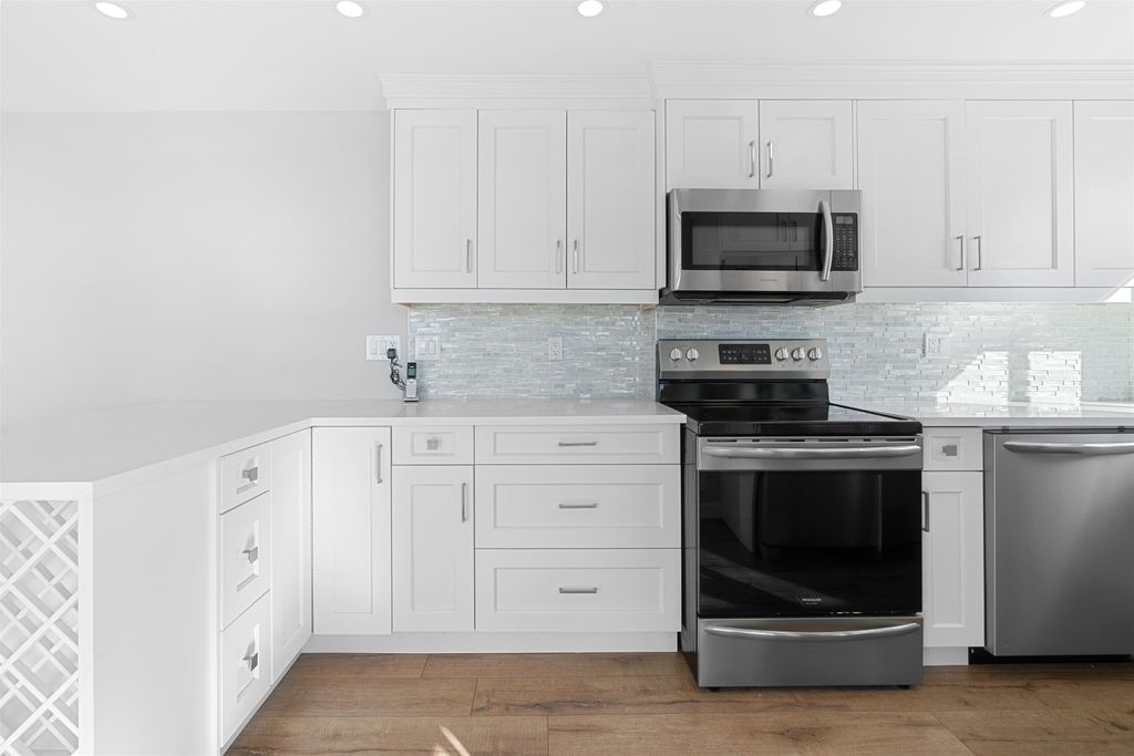 listing image 1105721041484838953