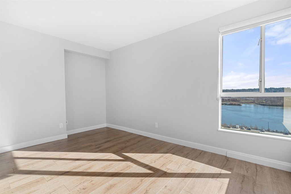 listing image 1108446360974880021