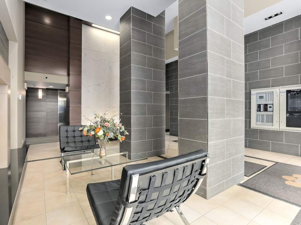 listing image 1106476535517153826
