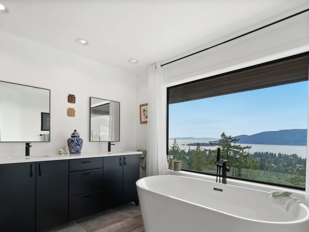 listing image 1104272065756361186
