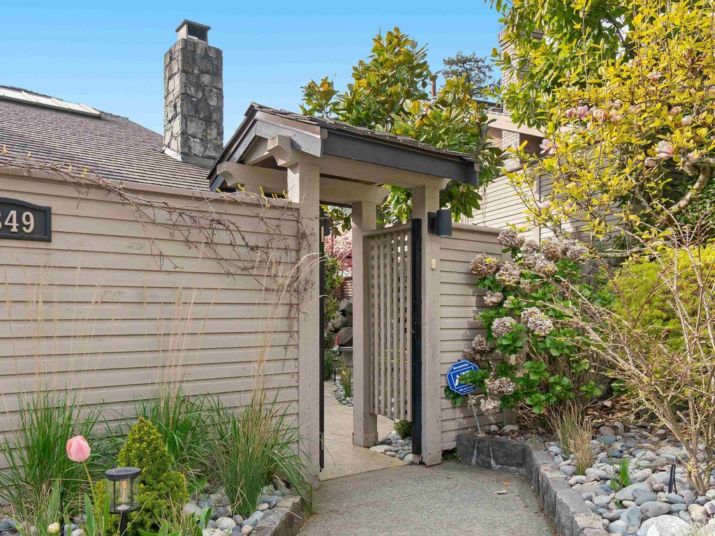 listing image 1104397688025563792