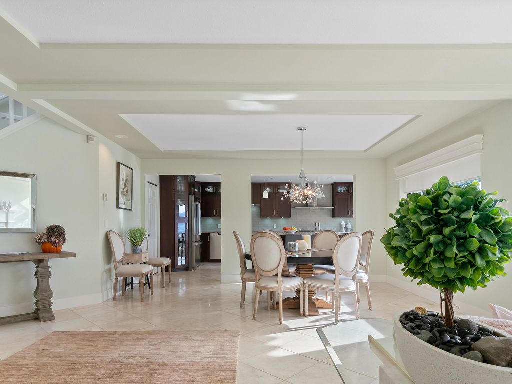 listing image 1105330653554149486
