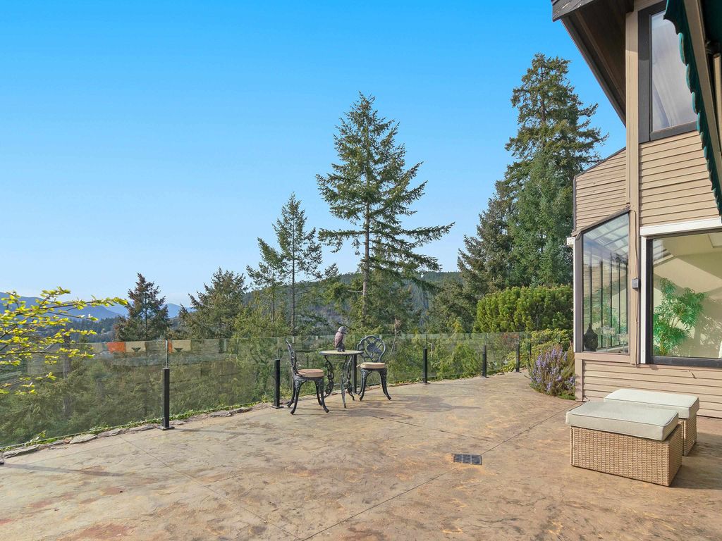 listing image 1102561930153801024