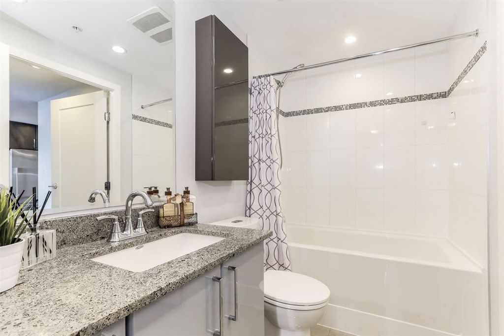 listing image 1107594262965403804