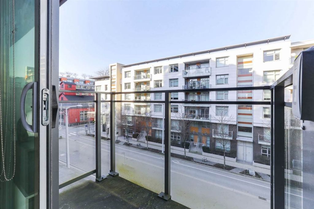 listing image 1106865293425489278