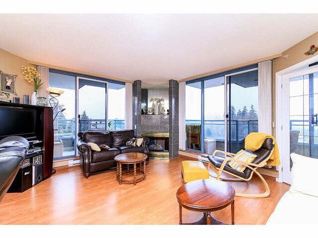 listing image 1109773731695883965