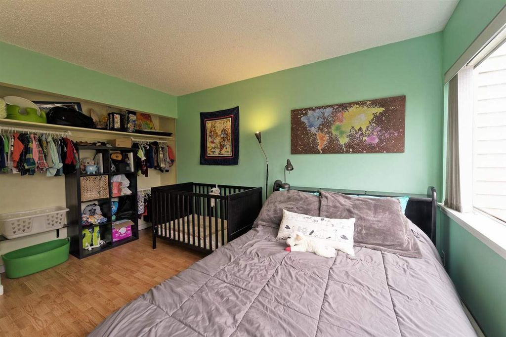 listing image 1107221775950945874