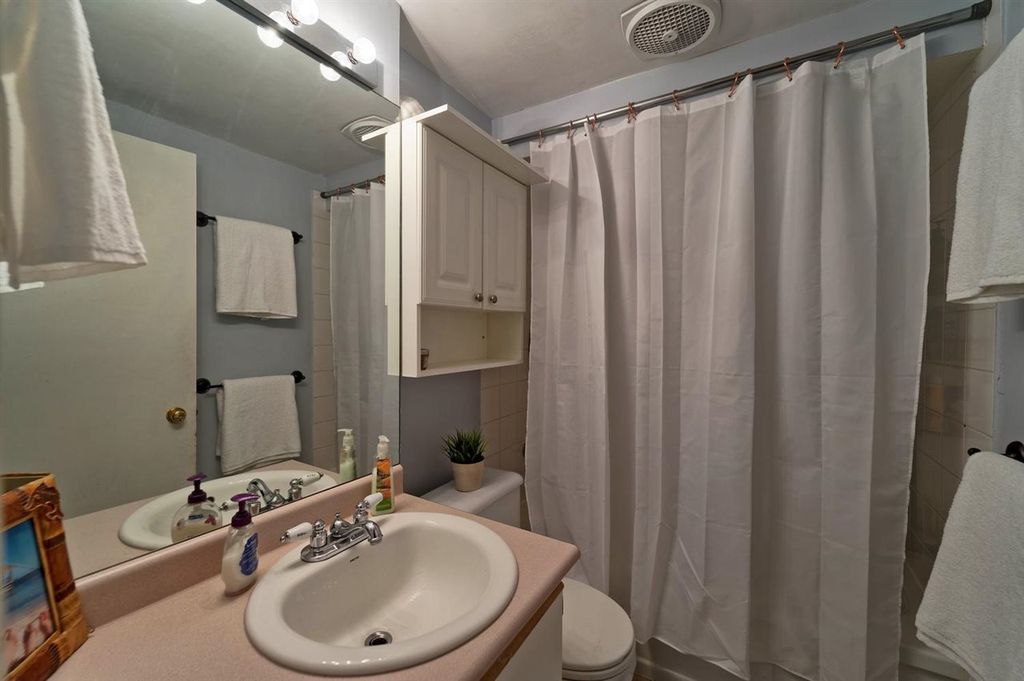 listing image 1106356514508028305