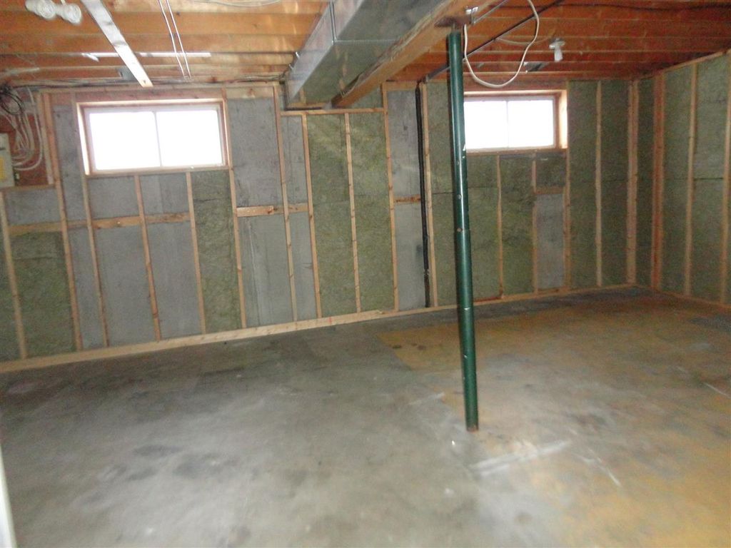 listing image 1101795444666345901