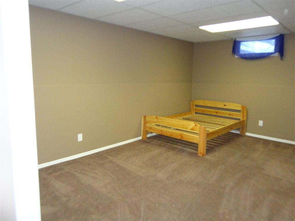 listing image 1104260077749855792