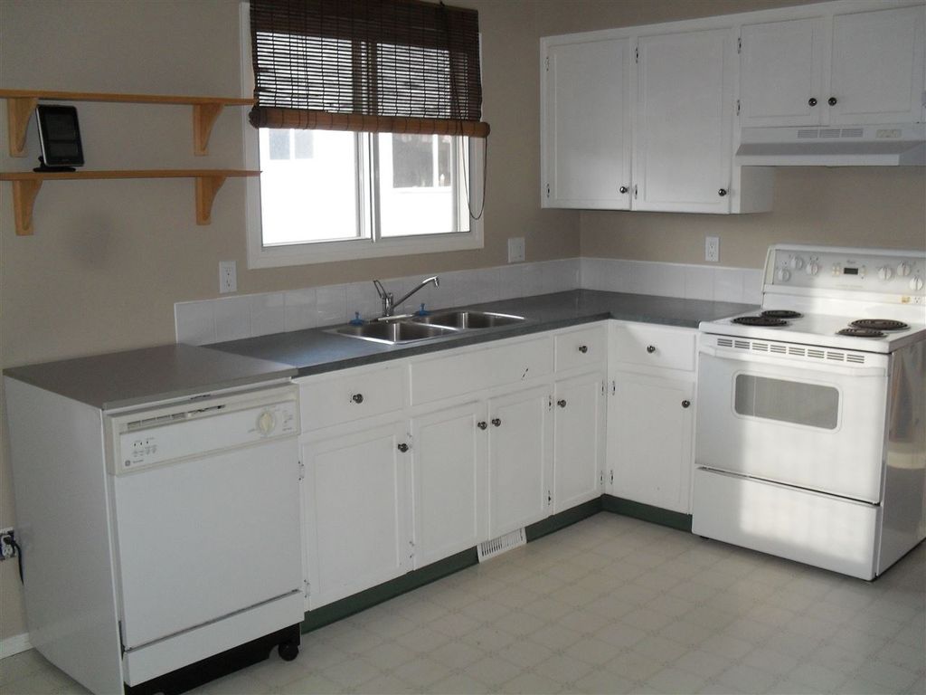 listing image 1109646006853745648