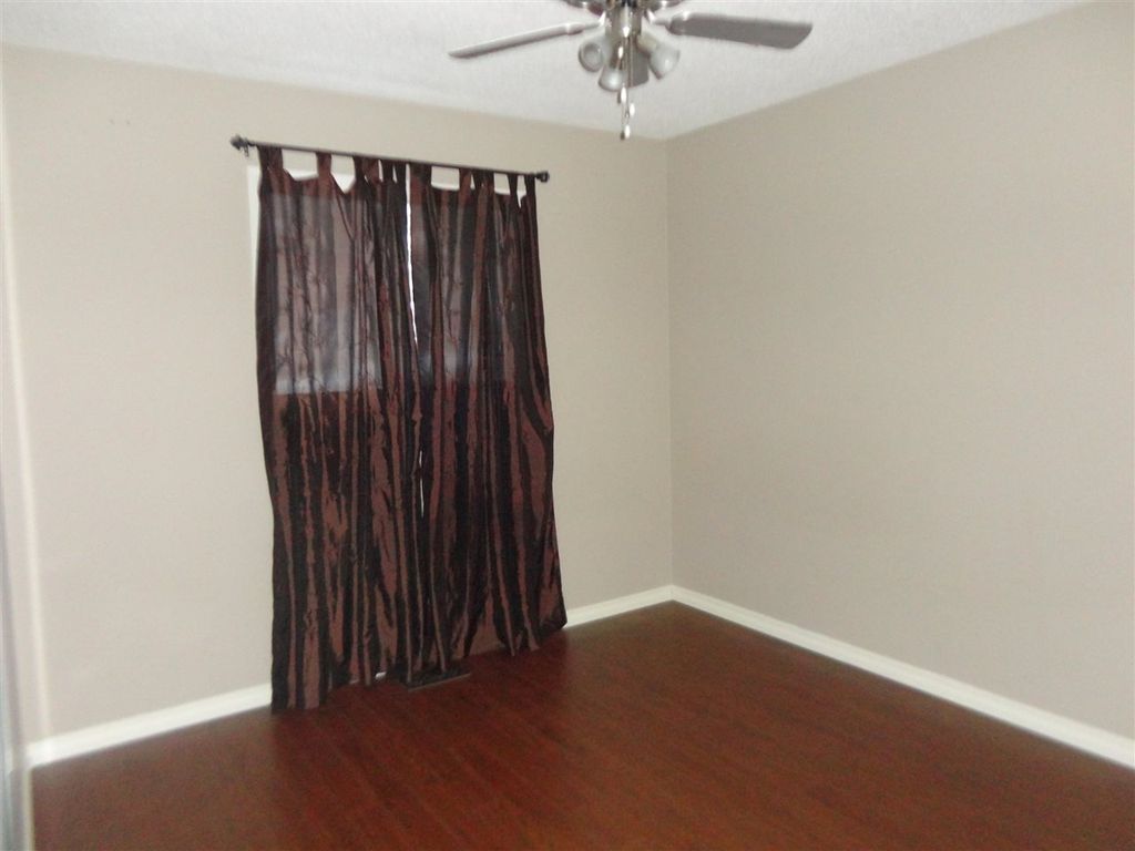 listing image 1108434058872308069