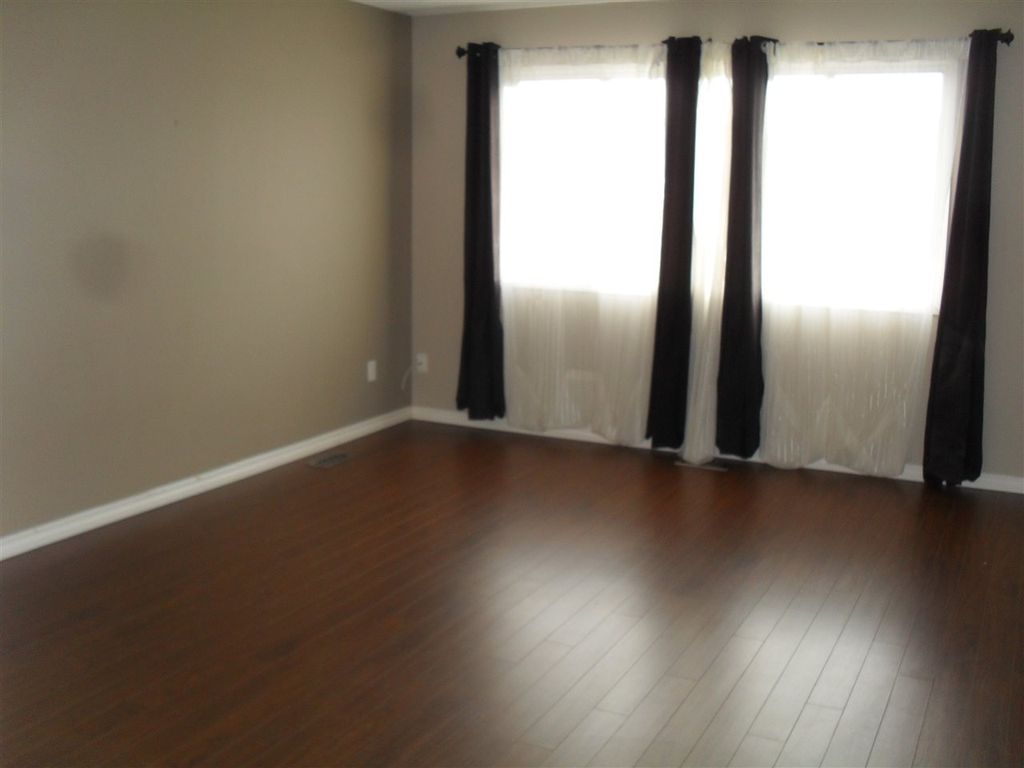 listing image 1101057417776915807