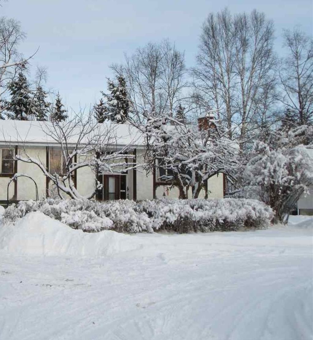 listing image 1106638826339133776