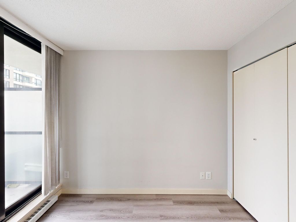 listing image 1104823556059606451