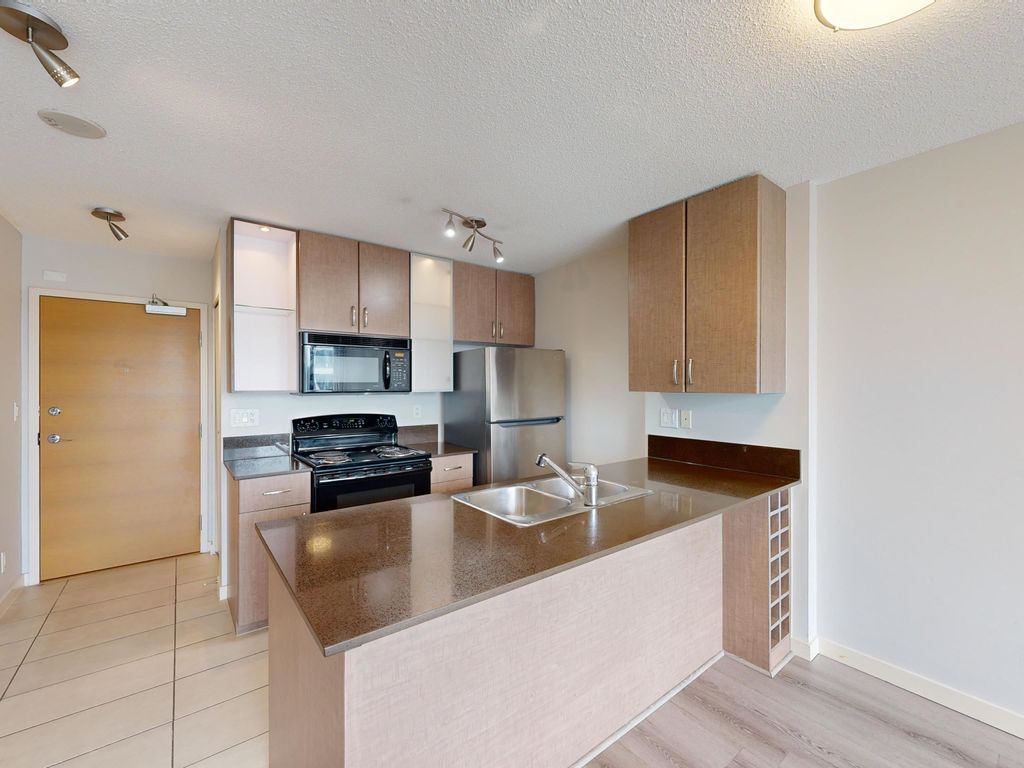 listing image 1106174422742761312