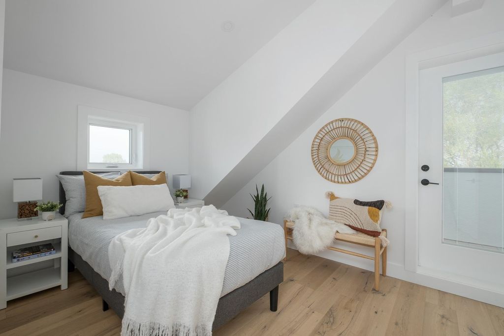 listing image 1108025615430146072