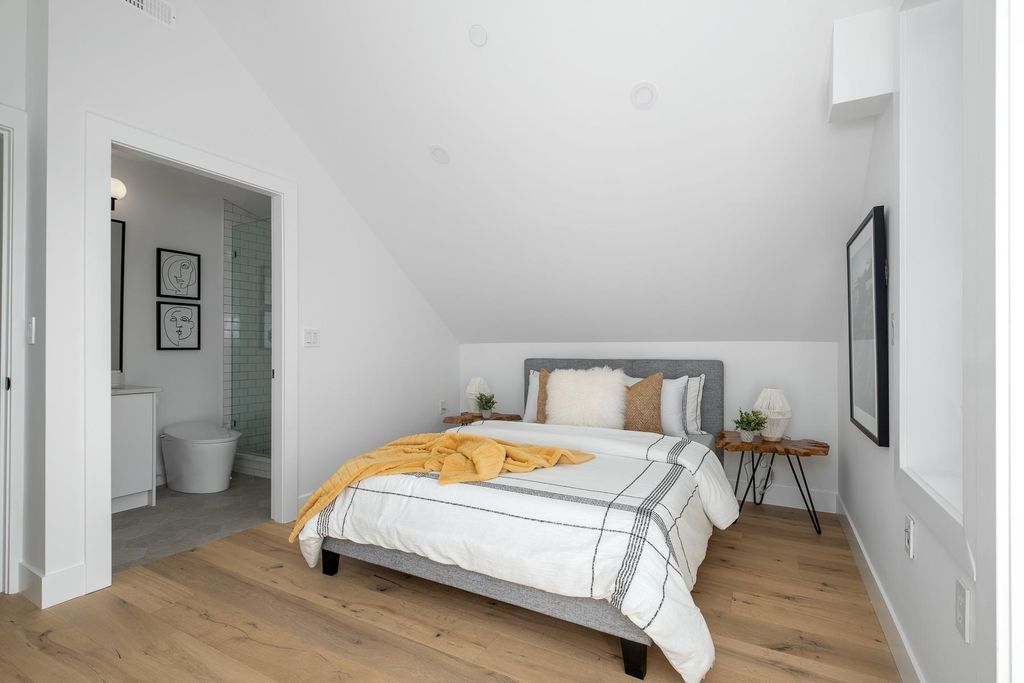 listing image 1106589503507466137