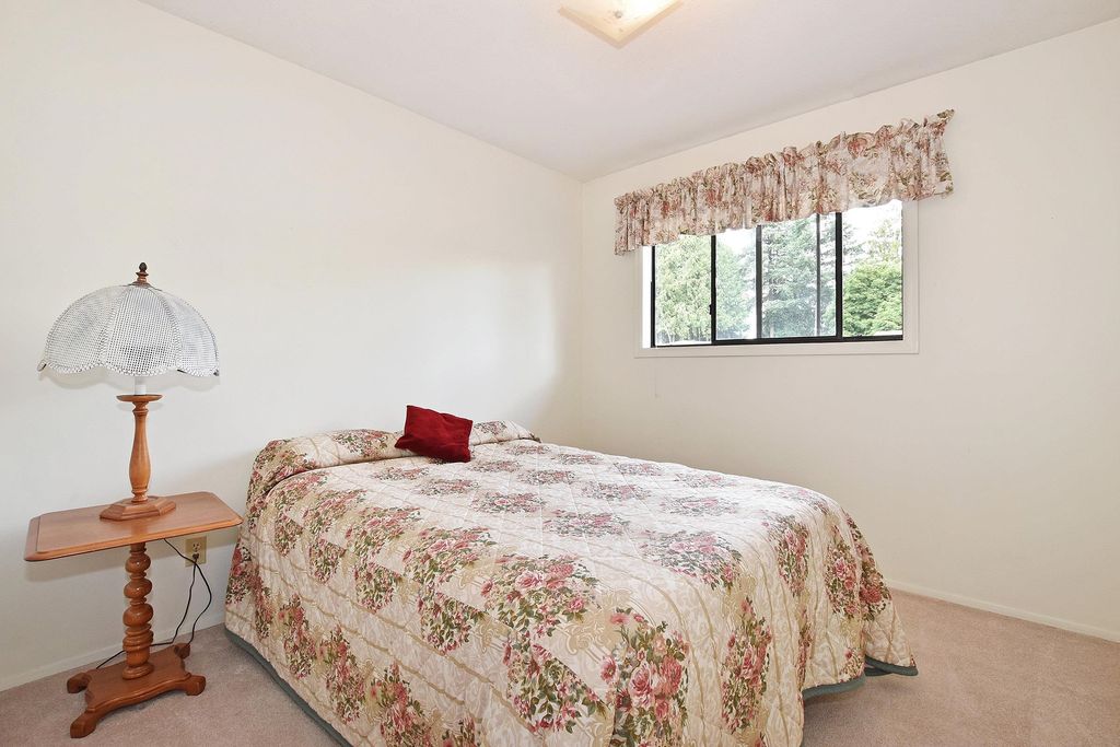 listing image 1106103916814762231