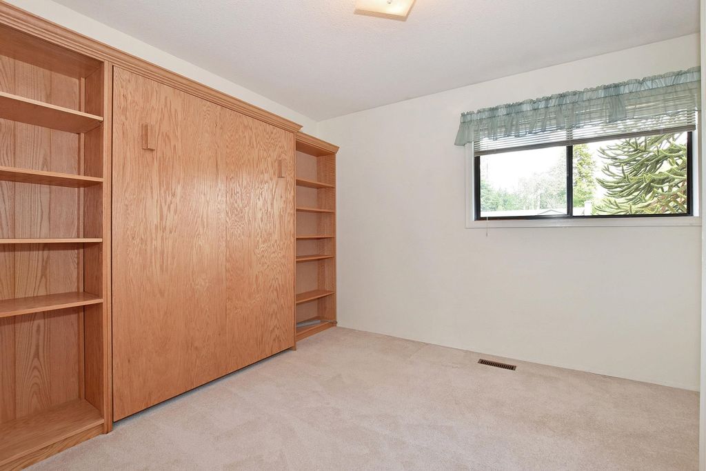 listing image 1102793990785086041