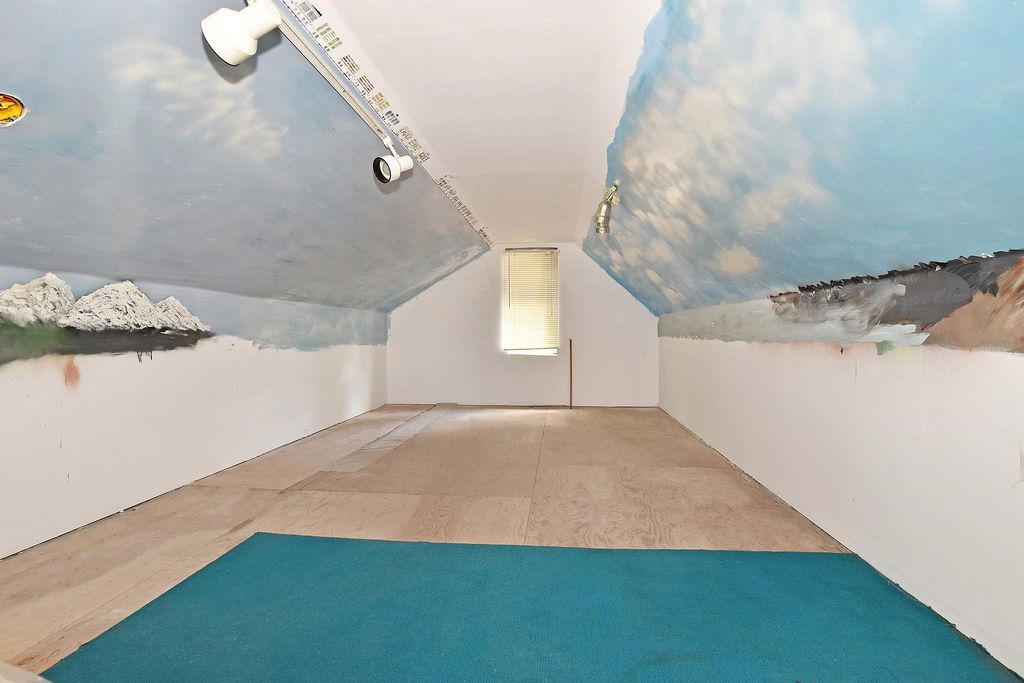 listing image 1105070155021828878