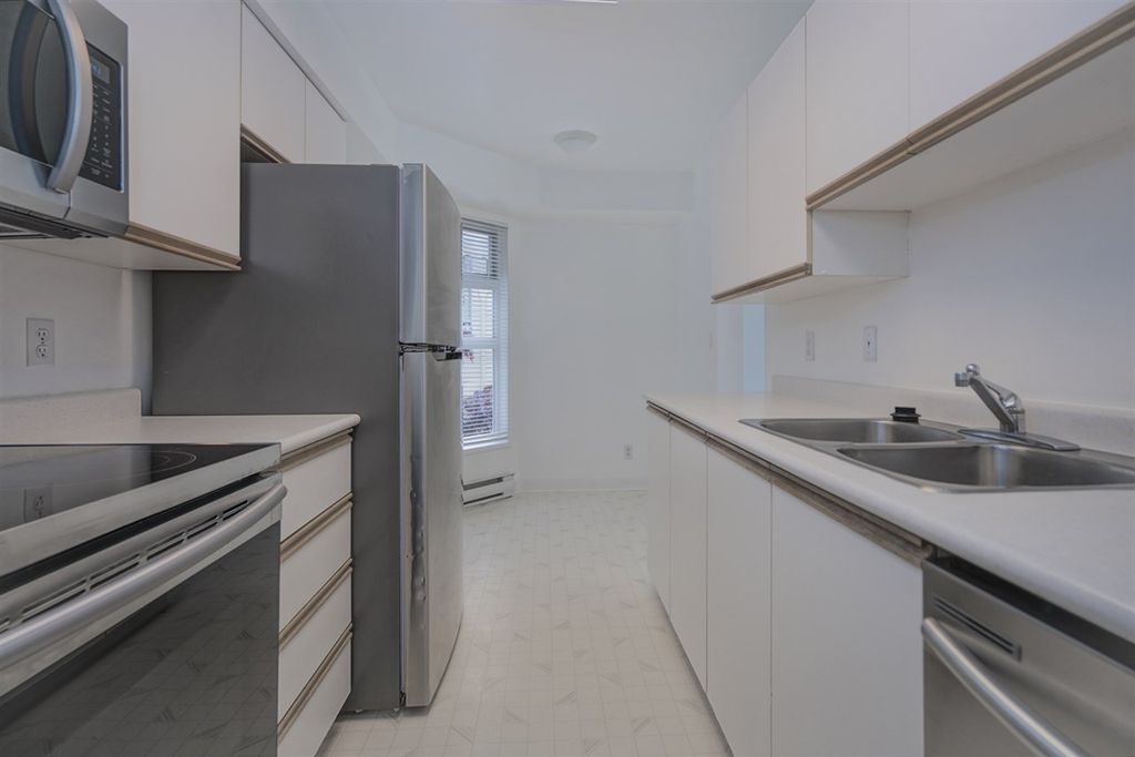 listing image 1104541555319274226