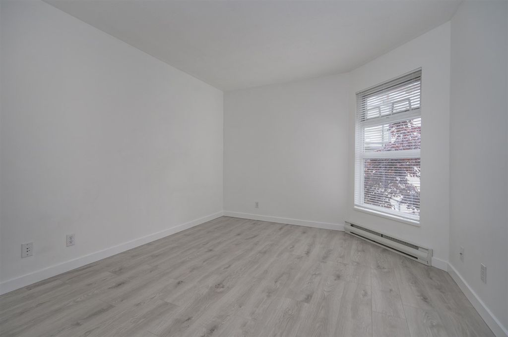 listing image 1103322435862283697