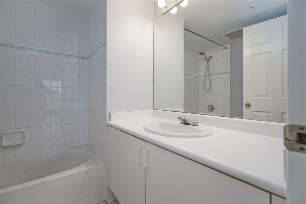 listing image 1101419101439056718