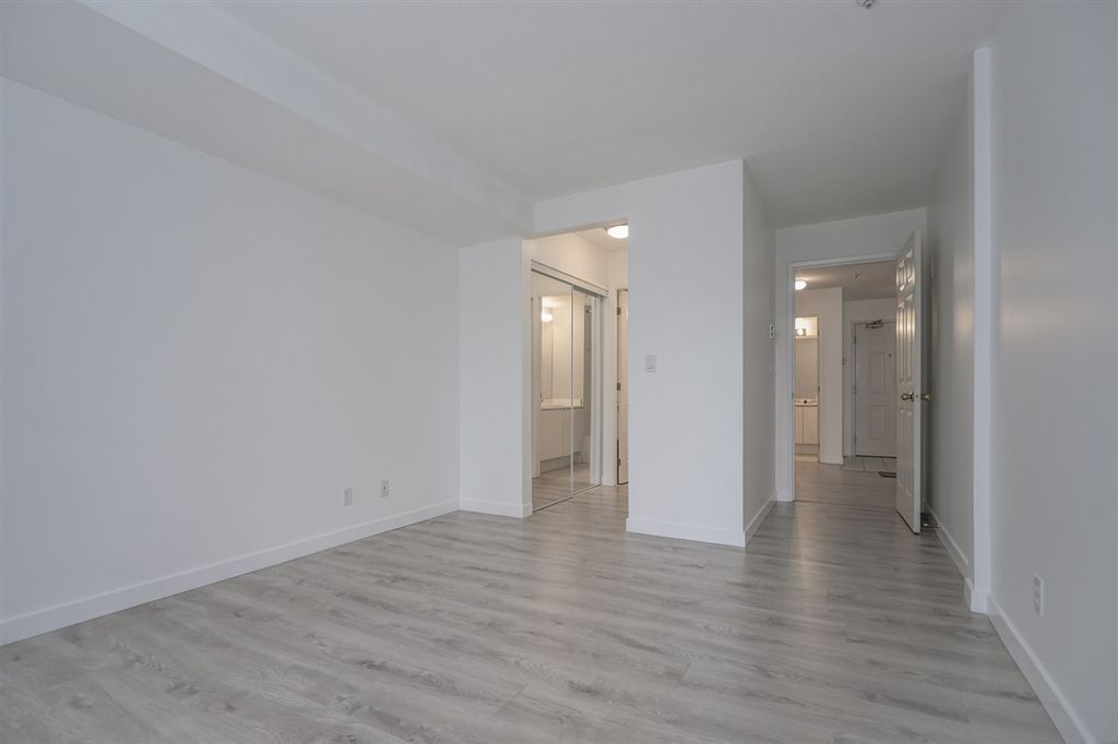 listing image 1103047526147005608