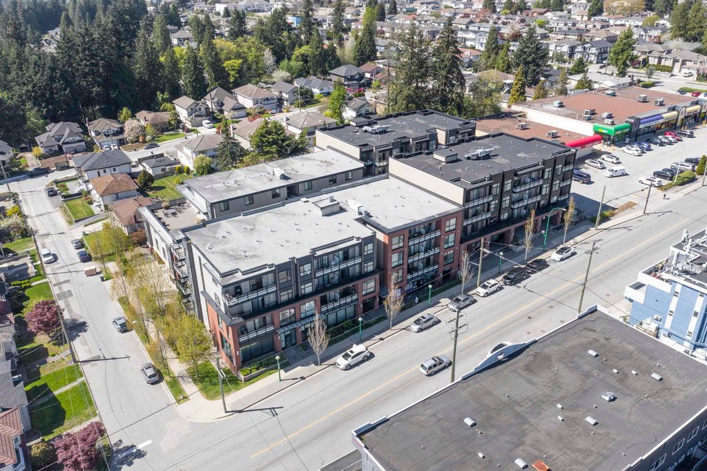 listing image 1107119103210394122