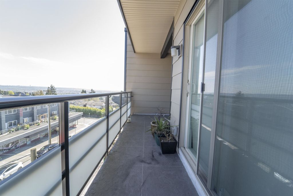 listing image 1106552031639575971