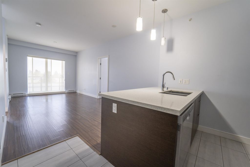 listing image 1109276389954111222