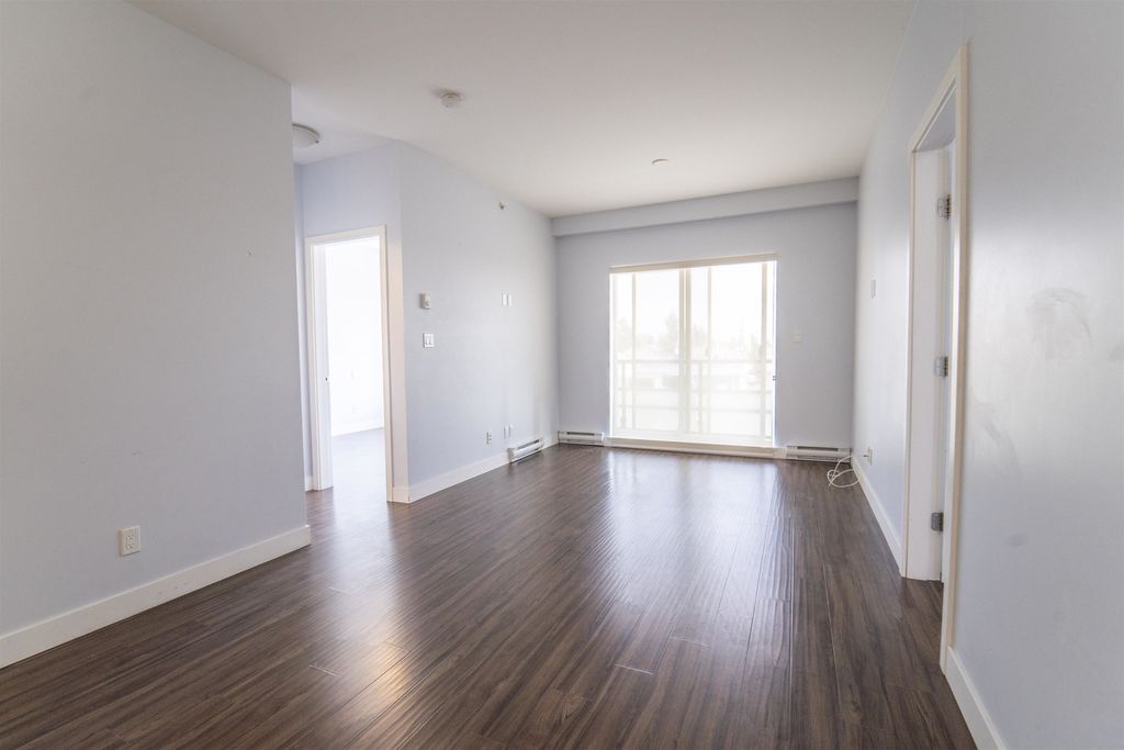 listing image 1102659655618917976