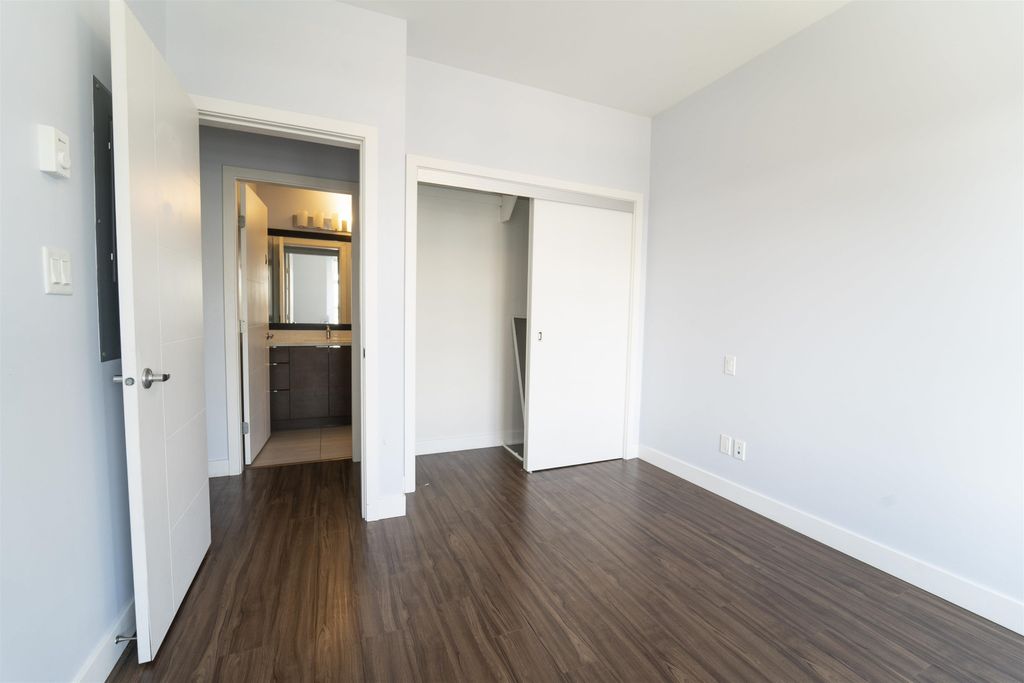 listing image 1102244505272344949