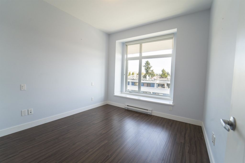 listing image 1101235110231491126