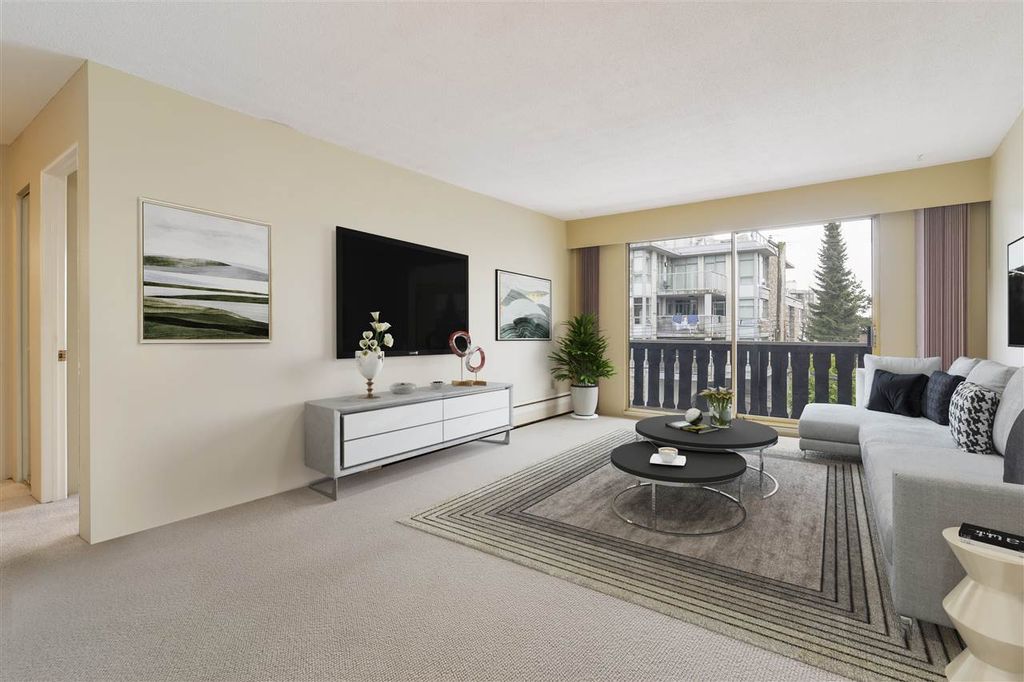 listing image 1104493103495257735