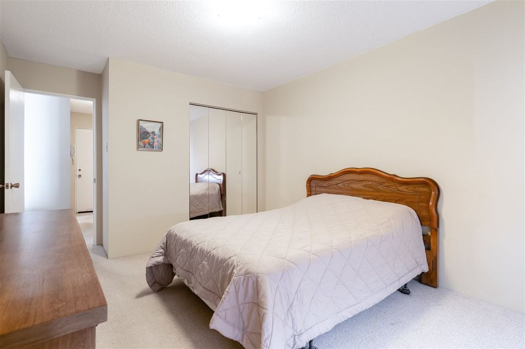 listing image 1101637855869853292