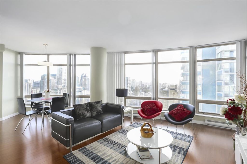 listing image 1102583647559659301