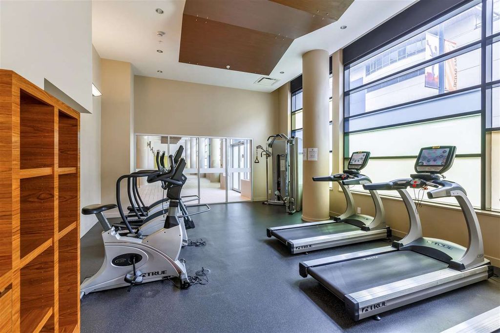 listing image 1108016378601132126