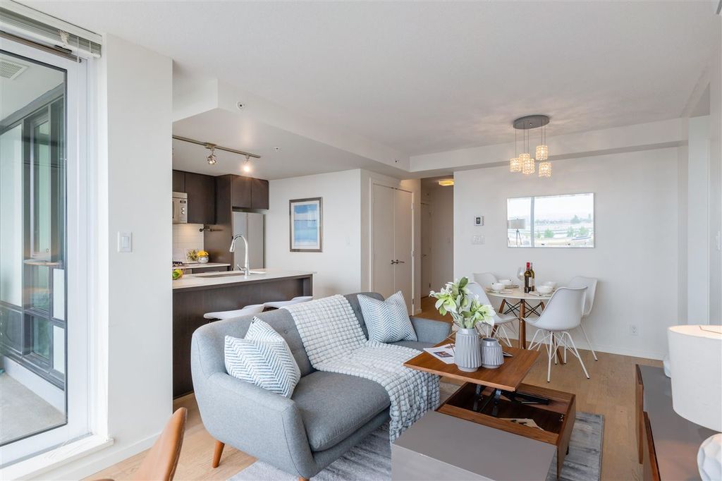 listing image 1104979843131314492