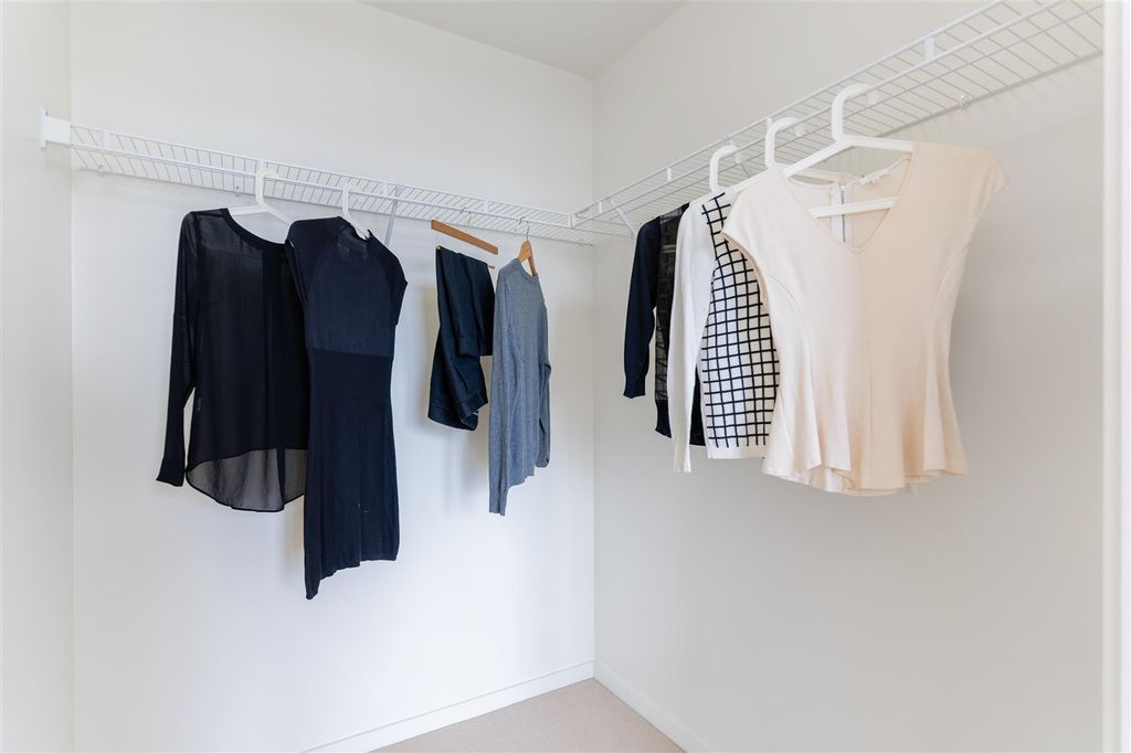 listing image 1103945266331055251